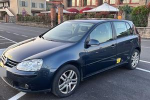Volkswagen Golf V