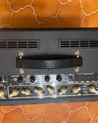 Amplificatore Vox valvetronic 40