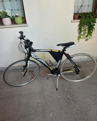 Bici da corsa manubrio dritto
