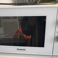 Microonde Panasonic NN-K10JWM - Come Nuovo!