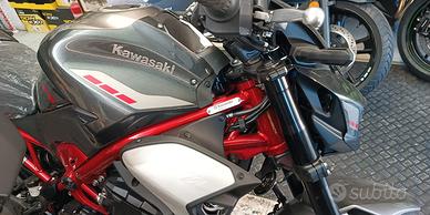 Kawasaki Z900 modello 2025