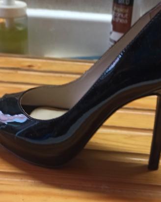 open toe Buffalo 