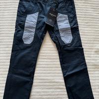 Jeans nuovi con etichetta da bambino Jeckerson