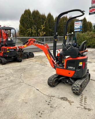 KUBOTA U 10-5 anno 22 ore 920 attacco rapido 3 ben