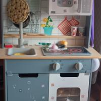 cucina di legno bambina con suoni ai fornelli 