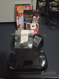 psp 3004+micro sd nuova sigillata+naruto+custodia
