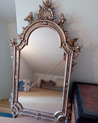 Specchio  con cornice in legno argentata