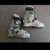 Scarpone da sci marca Scarpa modello titan