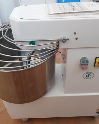 Impastatrice a spirale Phantomac Sangrigoli SV20