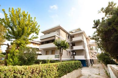 3 LOCALI A FRANCAVILLA AL MARE