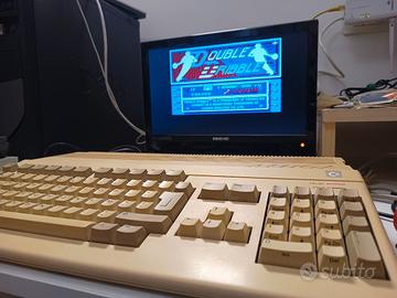 Amiga 500 + Monitor CRT + Floppy ext + 40 floppy