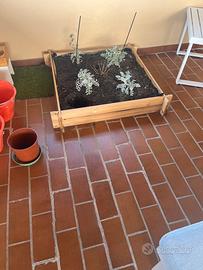 Orto da terrazzo in legno