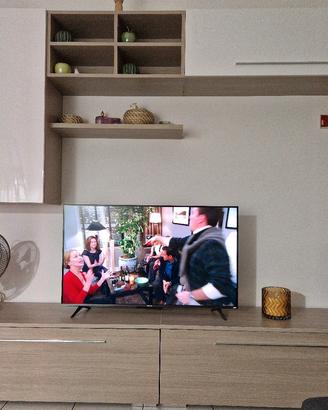 mobile tv, mondo convenienza, modello Giulia
