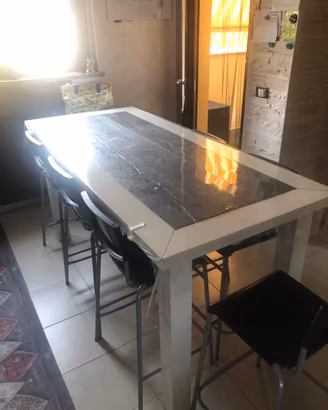 Tavolo in legno massello rovere