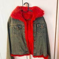 Giacca jeans con pelliccia rossa