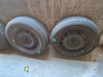 Gomme M+S ford fiesta 2018