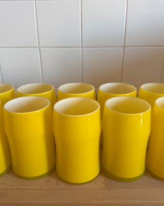 9 bicchieri in vetro giallo