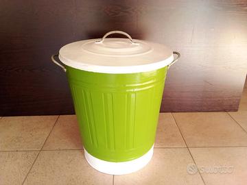 Bidone con coperchio vintage metallo verde bianco