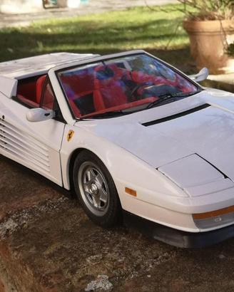 Testarossa 1/8 cabrio Ferrari Pocher bianca (4)