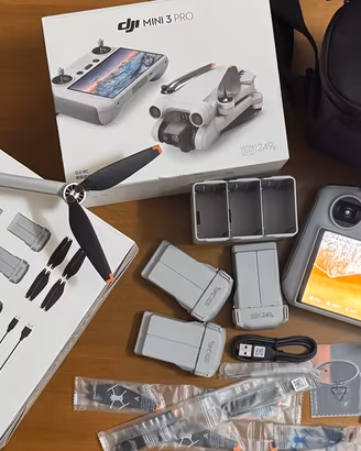 DJI Mini 3 Pro Combo + 3 Batterie e DroneMask