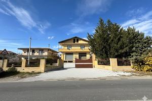 Locale commerciale di 660mq a Grammichele