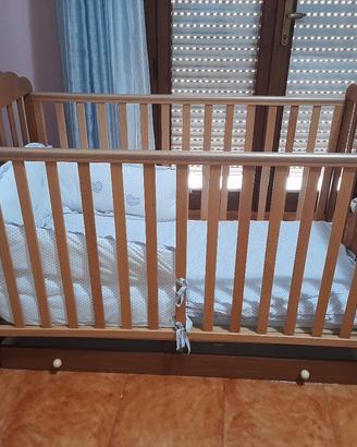 lettino in legno