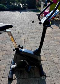 Cyclette da casa marca BH 200 UH nuova