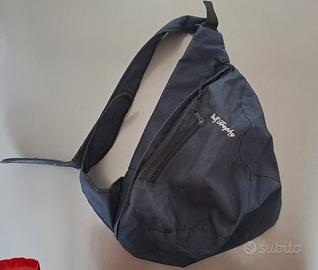 zaino monospalla blu