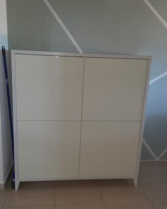 Mobile bianco di design