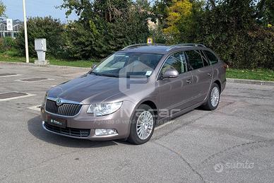 SKODA Superb 2.0 TDI CR 170CV DSG Wagon Elegance