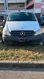 Furgone Mercedes Vito L2
