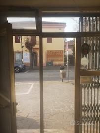 Locale commerciale scafa