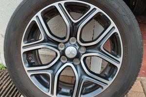 cerchi in lega e gomme  da 18   mitsubishi