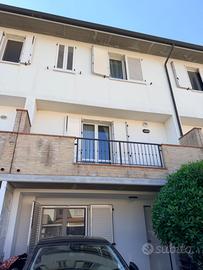 Lido Adriano (RA): Villetta cielo/terra