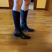Stivali in morbida pelle nera. Made in Italy