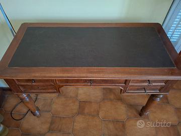 Scrittoio in legno