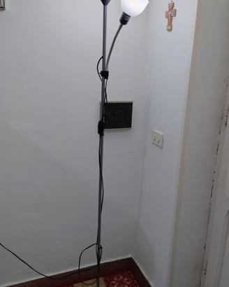 Piantana da terra a doppia luce