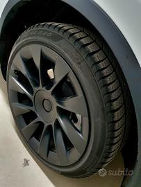 Ruote invernali Tesla Y 20' Nuove con 1000 km