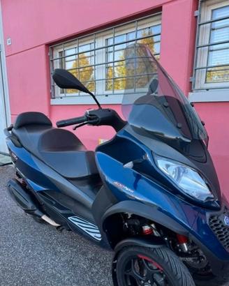 Piaggio Mp3 400-2021.