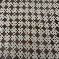 Tovaglia all’uncinetto fatta a mano