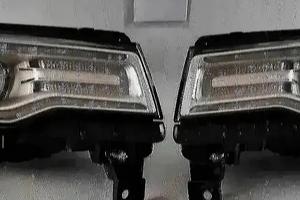 JEEP Grand Cherokee Facelift Fari Xeno LED