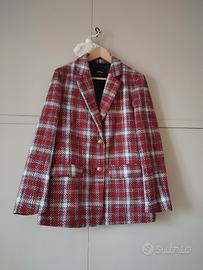 Blazer scozzese rosso e nero Stradivarius 