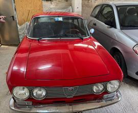 Alfa giulietta 1300 rossa