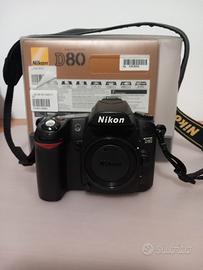 macchina fotografica  digitale.