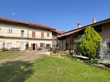 CASA SEMINDIPENDENTE A BARBANIA