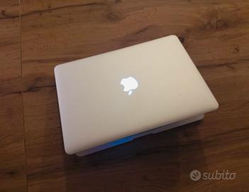 MacBook Air 13'' i5 4GB 128GB SSD - Come nuovo