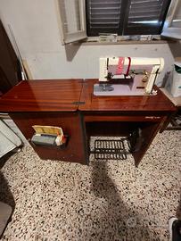 macchina da cucire vintage 