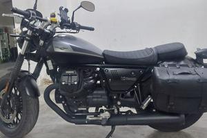 Moto Guzzi V9 Bobber come nuova