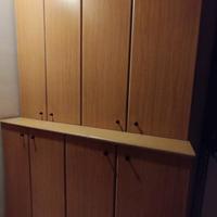 Mobile con scaffali per studio o per ripostiglio