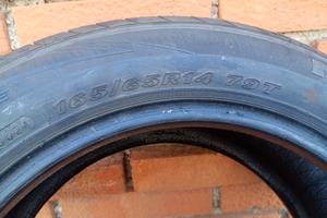 gomme 165/65 r14